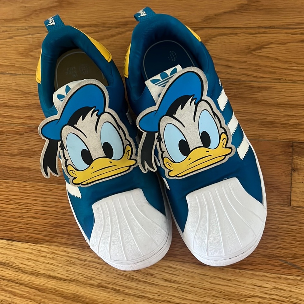 Sneakers adidas ,size 1,worn 3 times